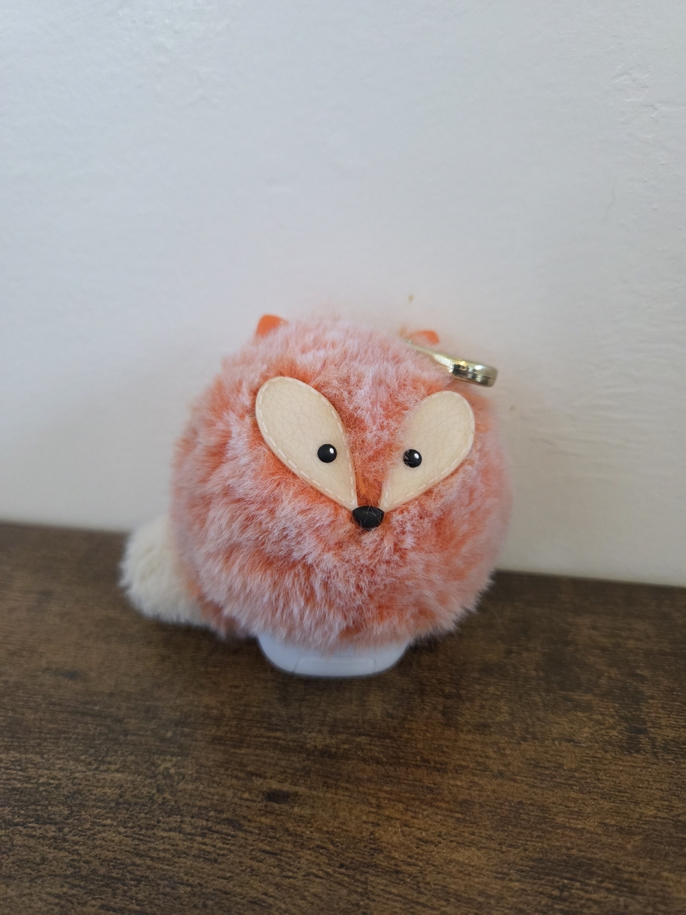 BATH AND BODY WORKS -Plush Faux Fur Fox Keychain Pom-Pom Coral Peach